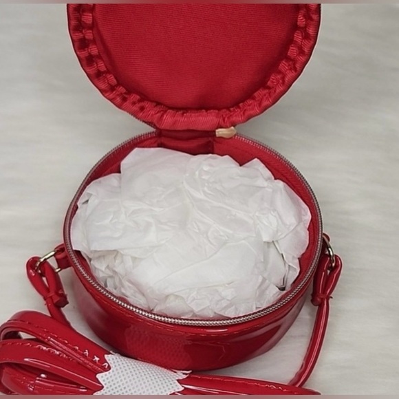 MARC JACOBS Mini CrossBody Round Purse - Picture 4 of 7